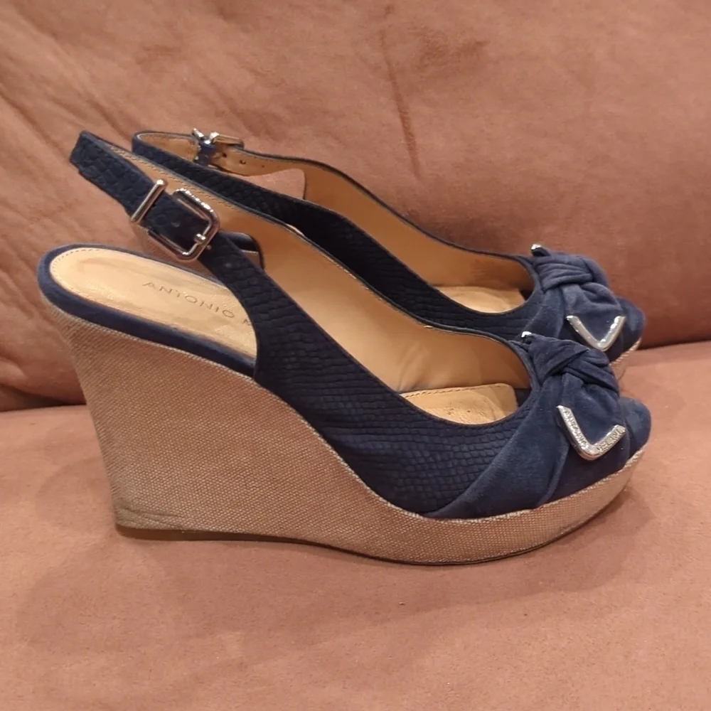 Antonio Melani Women's Leather Wedge Heel Size 6.5